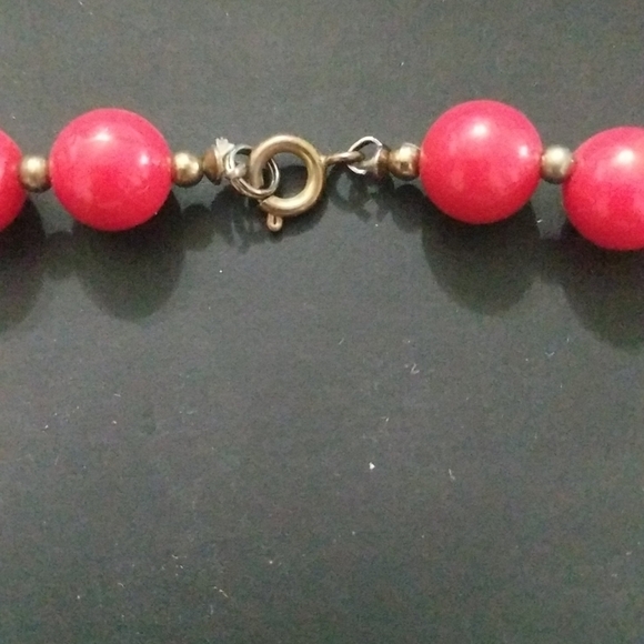 Gold Tone Lightweight Red Plastic Bead Statement Necklace - Picture 2 of 2